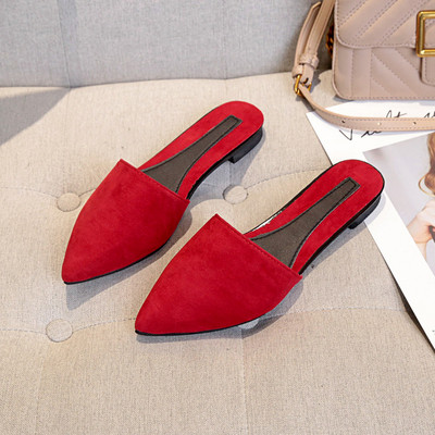 Γυναικείες παντόφλες από οικολογικό σουέτ με χαμηλό και χοντρό τακούνι - μυτερό μοντέλο