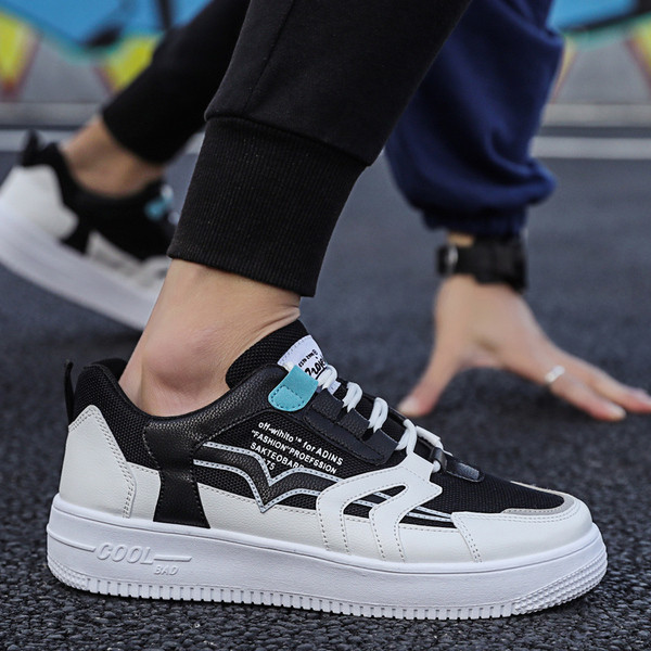 Vīriešu ikdienas kedas ar plakanu zoli, mežģīnēm un krāsainu rakstu