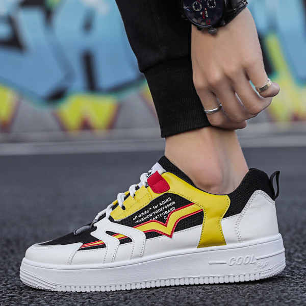 Vīriešu ikdienas kedas ar plakanu zoli, mežģīnēm un krāsainu rakstu