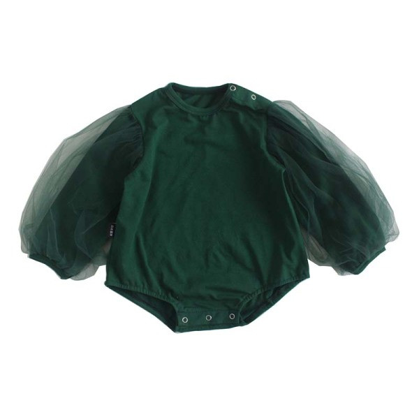 Modernus vaikiškas kėbulas mergaitėms su ovalia iškirpte ir tiuliu ant rankovių