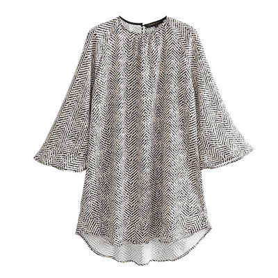 Trumpo kirpimo suknelė su 7/8 lotoso rankovėmis