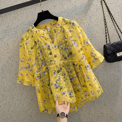 Naujo modelio moteriška palaidinė plačiomis 3/4 rankovėmis ir gėlių motyvais