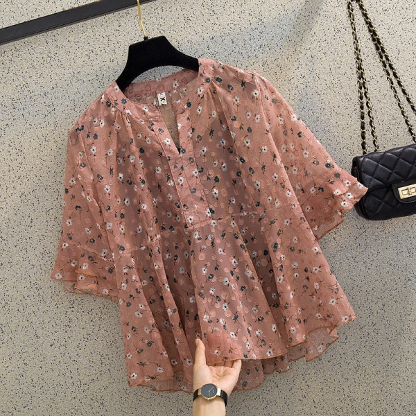 Naujo modelio moteriška palaidinė plačiomis 3/4 rankovėmis ir gėlių motyvais