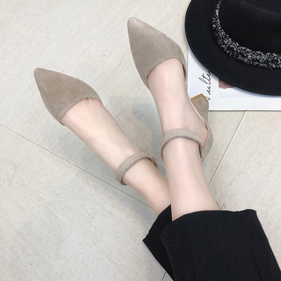 Γυναικεία  μοντέρνα παπούτσια με χοντρό τακούνι