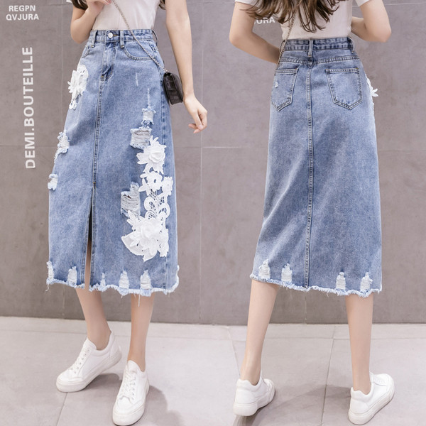 Νέο μοντέλο γυναικεία τζιν με σκισμένα μοτίβα