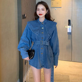 Sieviešu džinsa kleita ar pogām un jostiņu