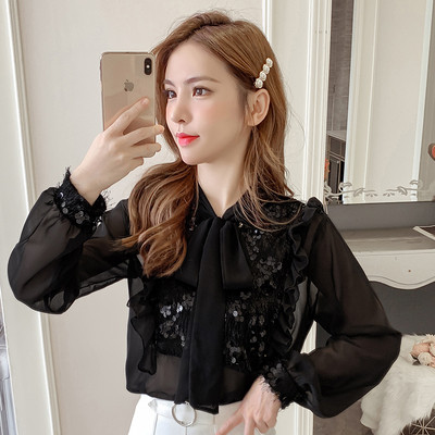 Μοντέρνο γυναικείο πουκάμισο με πούλιες και κορδόνια