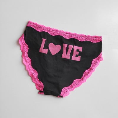 Γυναικεία εσώρουχα  δαντέλας με την επιγραφή Love