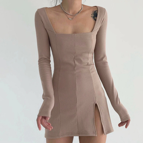 Дамска къса рокля с дълъг ръкав, квадратно деколте и цепка