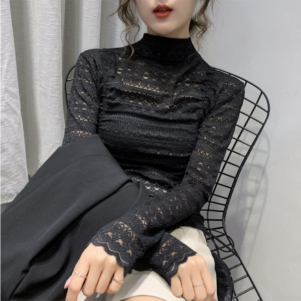 Női csipkeblúz nyakkendővel és magas gallérral