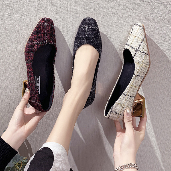 Plediniai moteriški pavasariniai batai storais kulnais