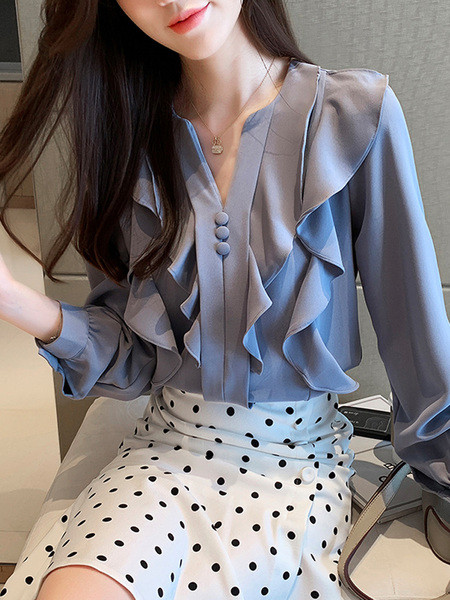 Stilingi moteriški marškiniai su V formos iškirpte ir sagomis