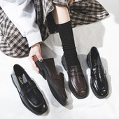 Bőr női alkalmi cipő lapos talppal