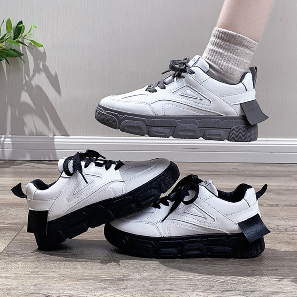 Női alkalmi tornacipő magas talppal - eko bőrből