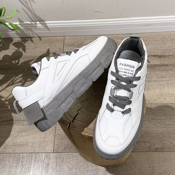 Női alkalmi tornacipő magas talppal - eko bőrből