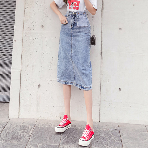 Modern női szoknya magas derékkal, hasítékkal és zsebekkel