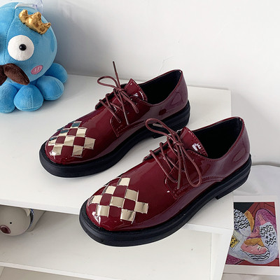 Pavasara ikdienas lakādas apavi ar plakanu zoli