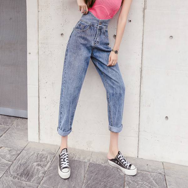 Laisvalaikiai moteriški džinsai aukštu juosmeniu ir kišenėmis – ilgis 9/10