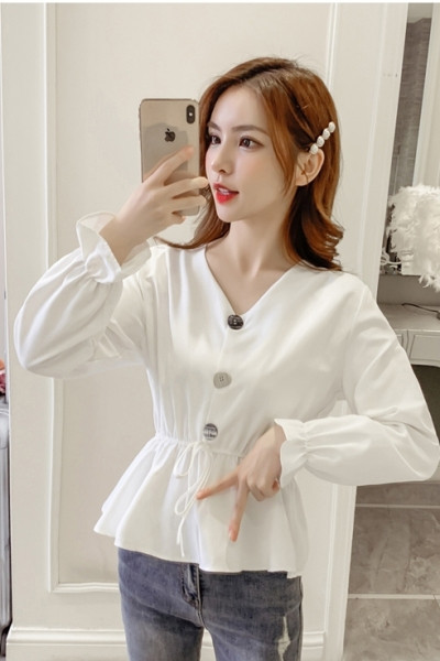 Alkalmi női ing gombokkal és hosszú ujjú