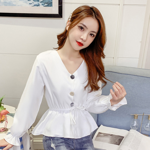 Alkalmi női ing gombokkal és hosszú ujjú