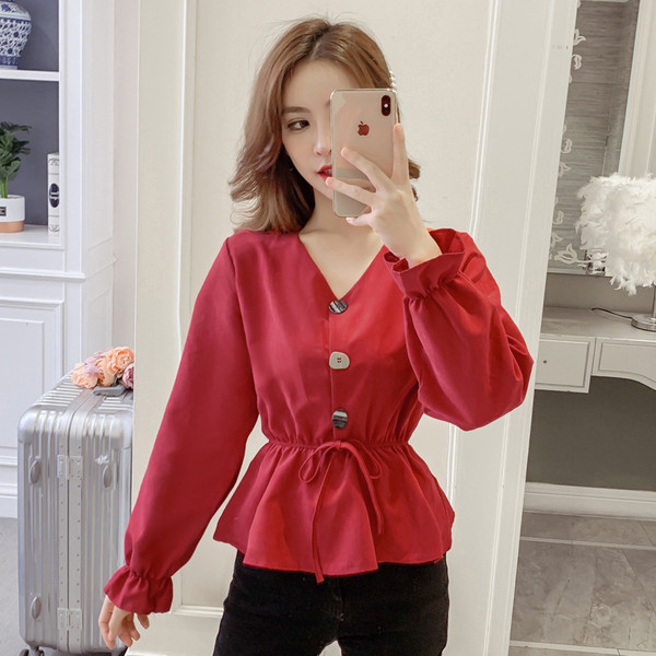 Alkalmi női ing gombokkal és hosszú ujjú