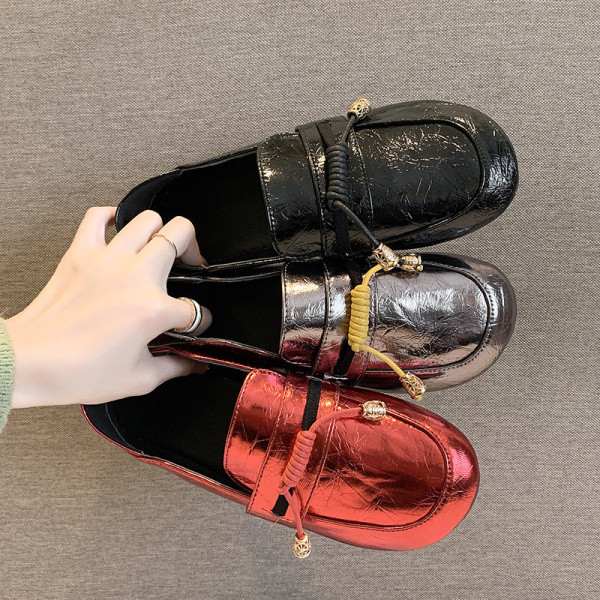 Γυναικεία καθημερινά λουστρίν παπούτσια με ίσια σόλα