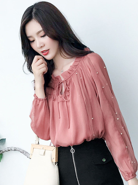 Modern női blúz rózsaszín, nyakkendővel és kerek nyakkivágással