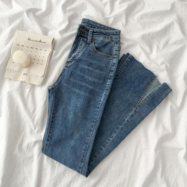 Modern női farmer, magas derékig érő modellel