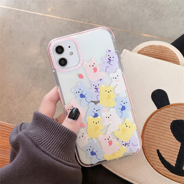 Прозрачен силиконов калъф с мечета за iPhone 11 - два модела