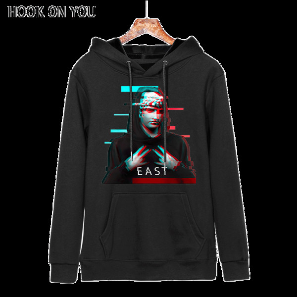 Alkalmi férfi pulóver zsebekkel és kapucnival