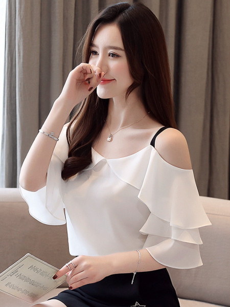 Naiste moodne allakäinud varrukatega pluus