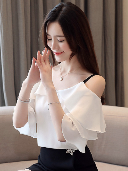 Naiste moodne allakäinud varrukatega pluus