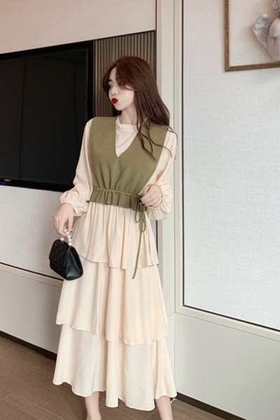 Retro női ruha + rövid kötött mellény