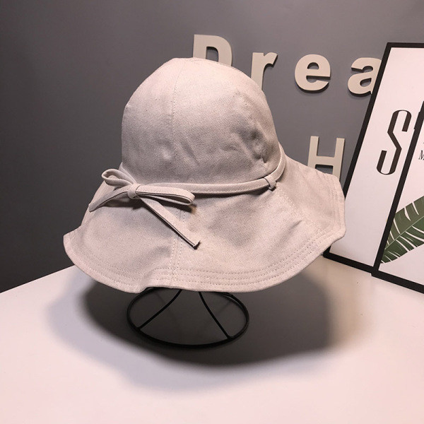 Pavasara sieviešu cepure ar bārkstīm un lentīti