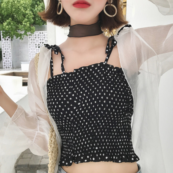 Moteriškas apatinis trikotažas su taškeliais su plonais dirželiais