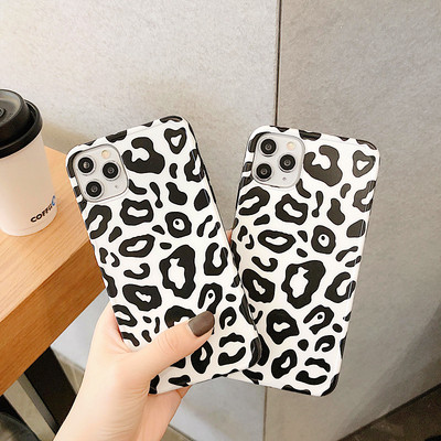 Калъф за iPhone 11 Pro Max с леопардов десен в черно-бял цвят