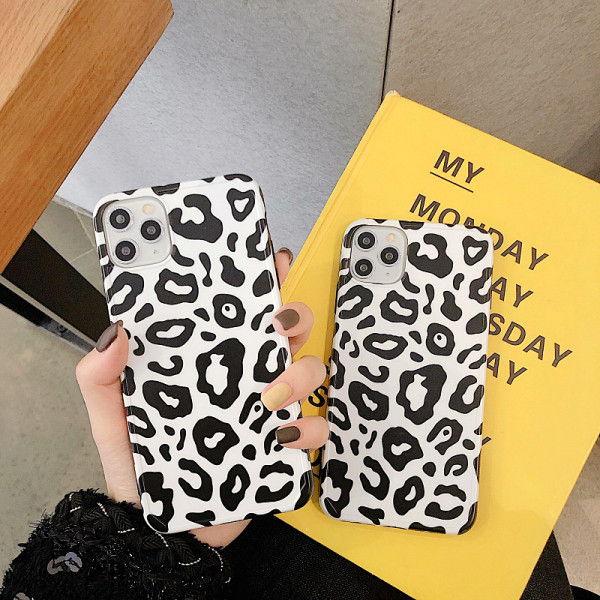 Husă pentru iPhone 11 Pro Max cu model leopard în alb-negru