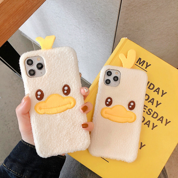 Плюшен калъф с 3D елемент в бял цвят за iPhone 11 Pro Max