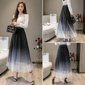 Jauna modeļa polsterēti kroku svārki ar spīdīgu efektu - paaugstināts viduklis