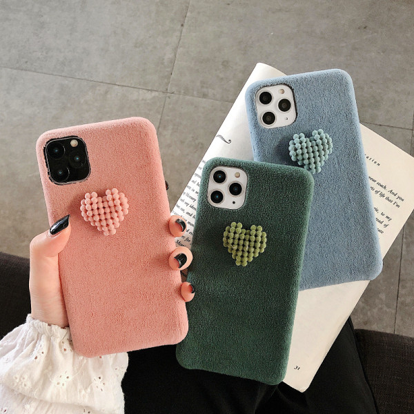 Плюшен калъф с 3D елемент сърце