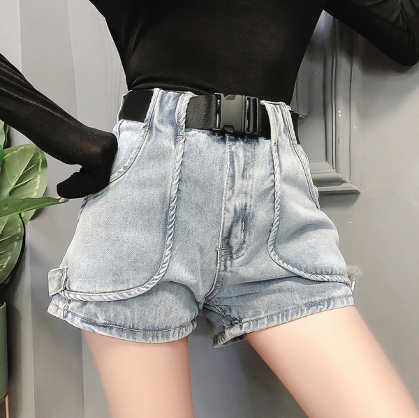 Naujas vasarinių džinsų modelis aukštu juosmeniu ir diržu