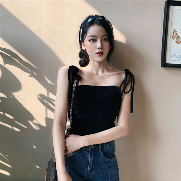 Sieviešu samta tops ar plānām lencēm