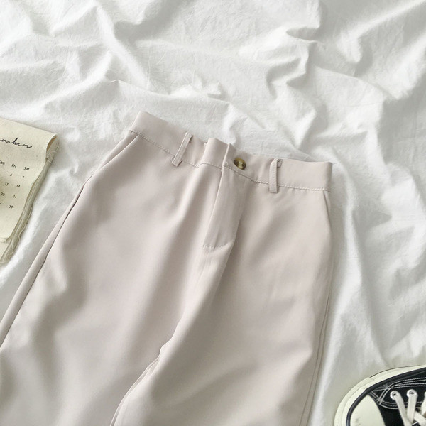 Ležerne ženske hlače s visokim modelom u struku