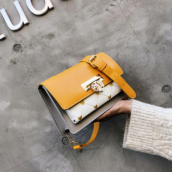 Geanta de dama moderna din piele ecologica cu maner lung si inimioare