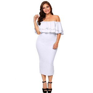 Laisvalaikio moteriška ilga suknelė nuleidžiamomis rankovėmis ir gėlių motyvais