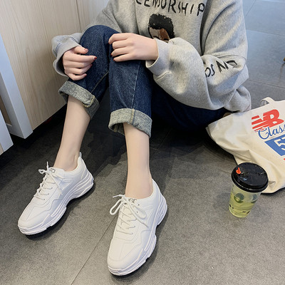 Modern női alkalmi tornacipő durva talppal és fűzővel