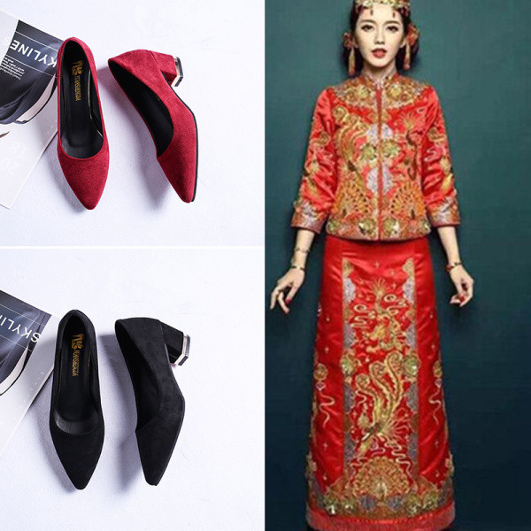 Mūsdienīgi sieviešu apavi no eko zamšādas ar biezu papēdi - smails modelis