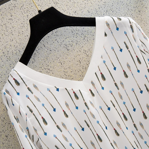 Jauna modeļa sieviešu blūze ar špica kakla izgriezumu, rakstu un garām piedurknēm