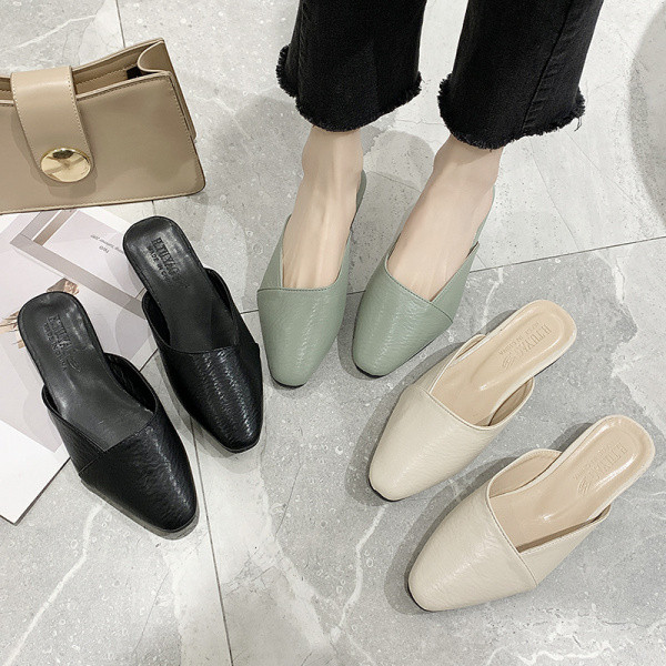 Alkalmi bőr papucs lapos talppal