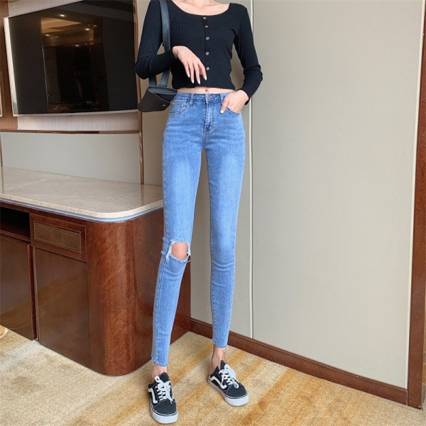 Uske ženske traperice s visokim strukom